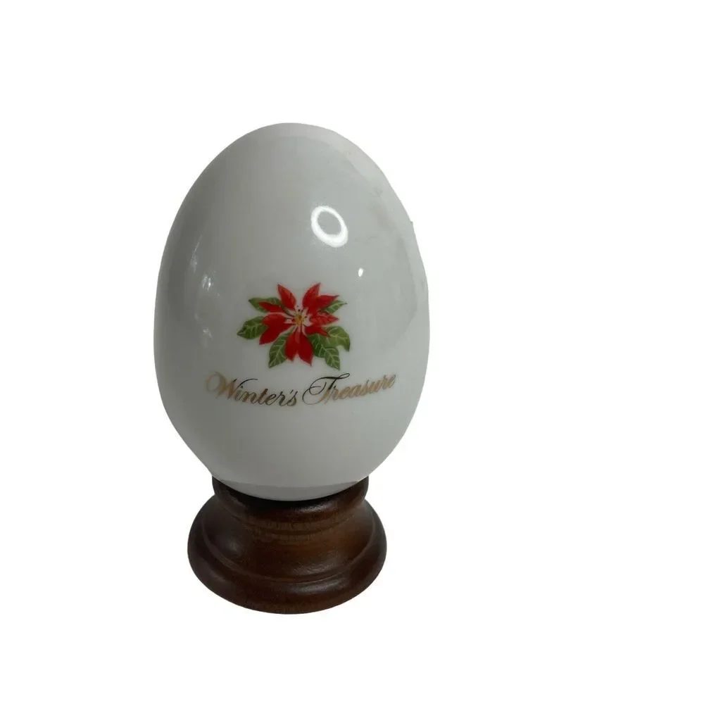 Avon GIFTS OF NATURE Porcelain Egg 1987‎ Winter's Treasure X-Mas Decor Vintage